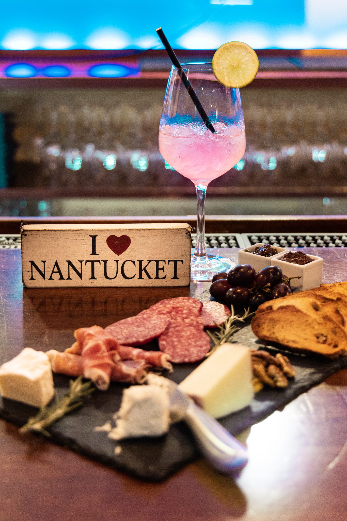 Nantuckets Port Jefferson Restaurant